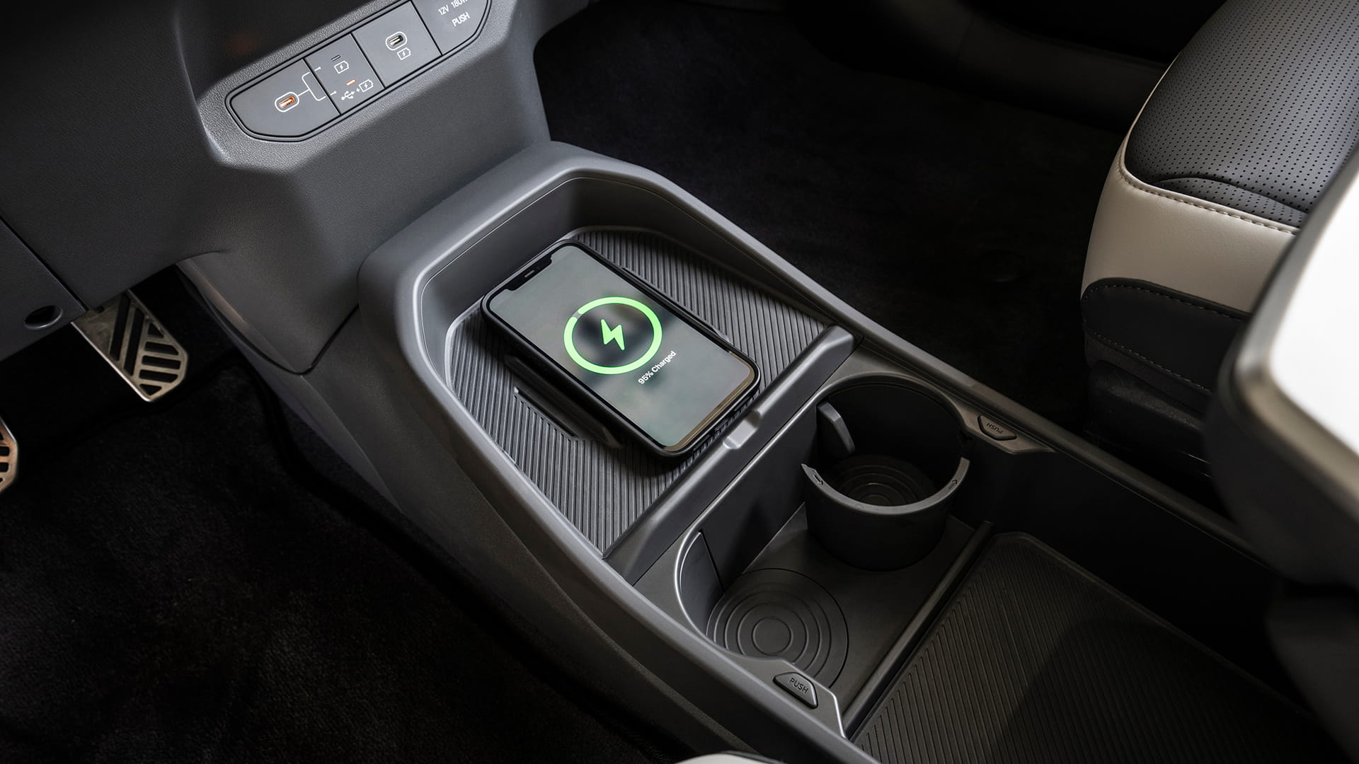 Wnętrze Kia EV3 – detal