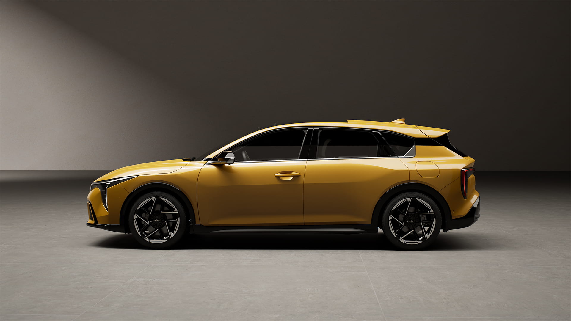 Kia K4 – bok