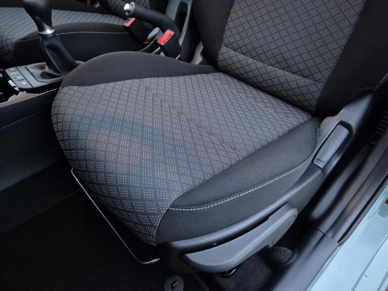 1.0 GDI • 5MT • wersja: L+ pakiet zimowy • A14 • DEMO - zdjęcie 12