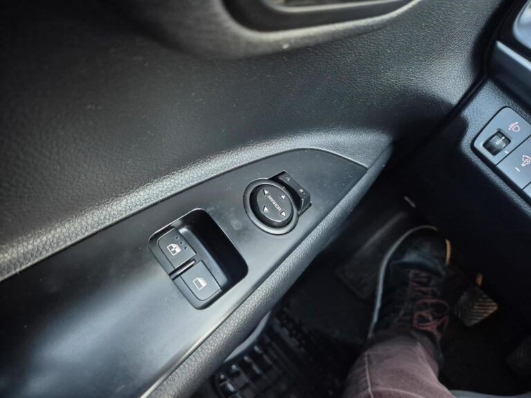 1.2 M 84 KM, salon, Polska, faktura vat - zdjęcie 21