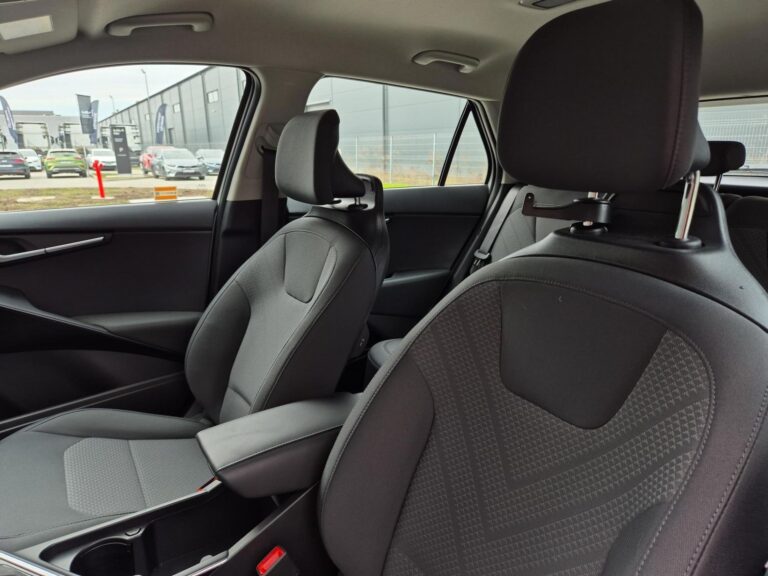 1.6 GDI Hybrid M Niski Przebieg, Gwarancja, Salon Polska - zdjęcie 11