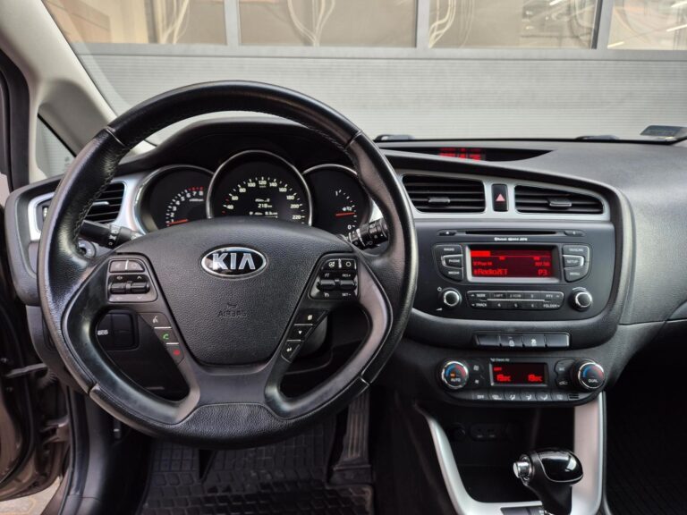 1.6 GDI L DCT, Automat, Tempomat - zdjęcie 13