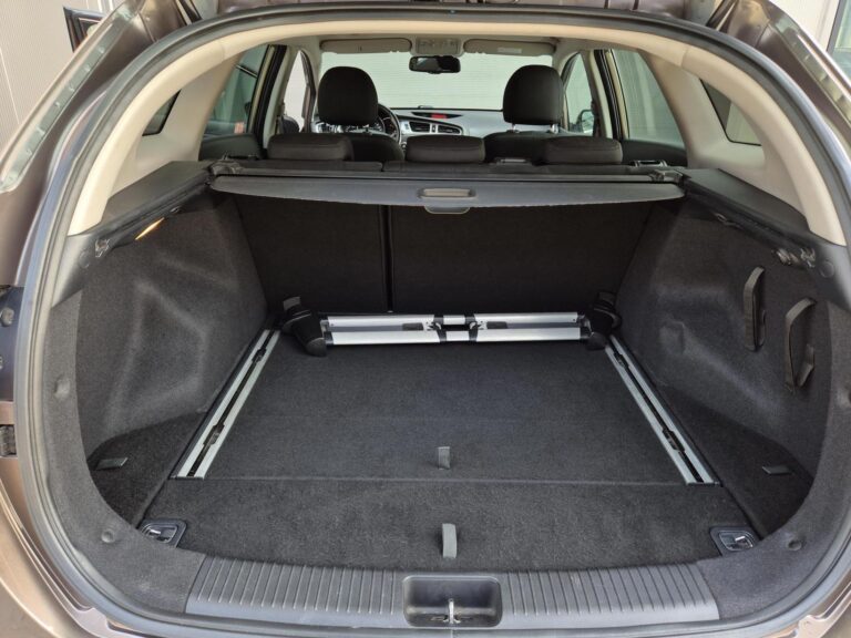 1.6 GDI L DCT, Automat, Tempomat - zdjęcie 17