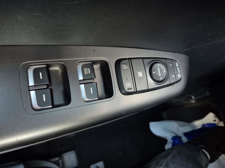 1.6 GDI M 2WD, Salon Polska, Niski Przebieg - zdjęcie 23