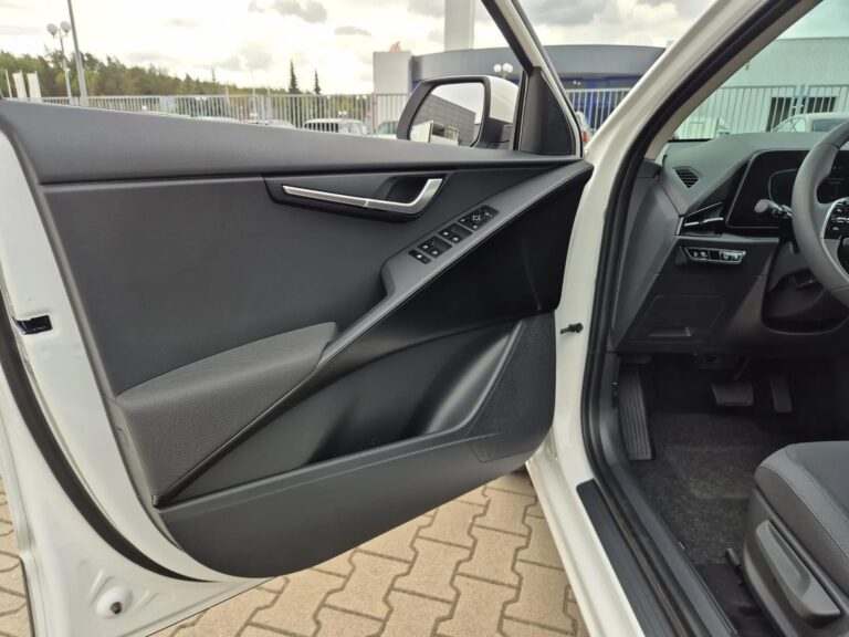 1.6 GDI • Wersja: M + Pakiet Zimowy • RABAT 21 000 pln • Inne kolory - zdjęcie 10