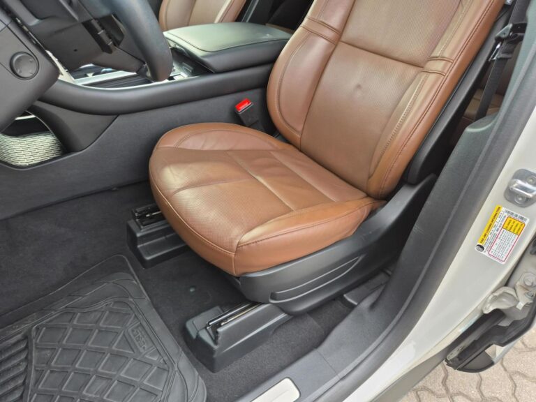 407KM, 3.0 v6, bardzo bogata opcja, salon na kołach - zdjęcie 12