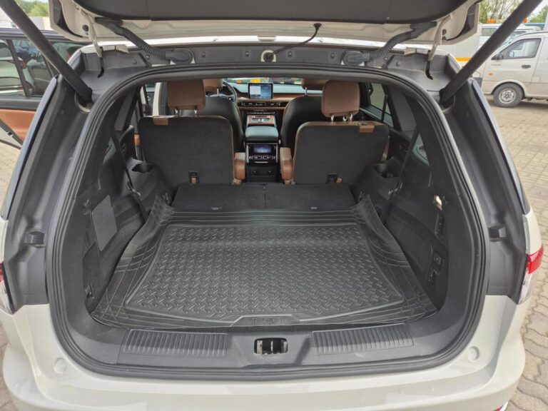 407KM, 3.0 v6, bardzo bogata opcja, salon na kołach - zdjęcie 17