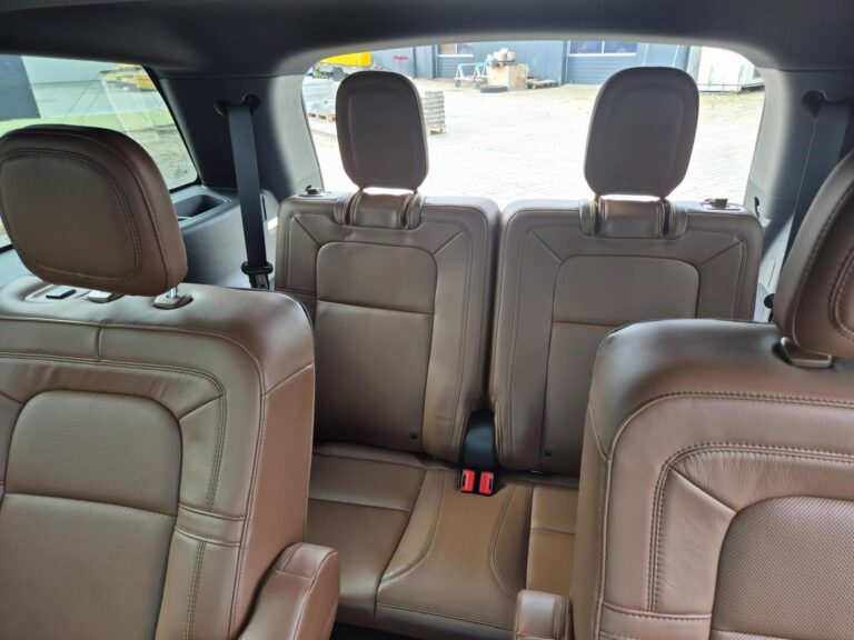 407KM, 3.0 v6, bardzo bogata opcja, salon na kołach - zdjęcie 20