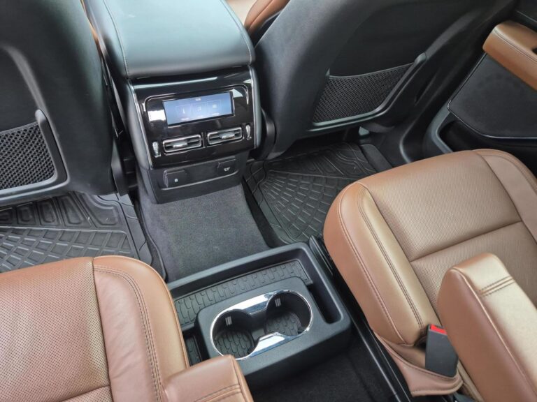 407KM, 3.0 v6, bardzo bogata opcja, salon na kołach - zdjęcie 21