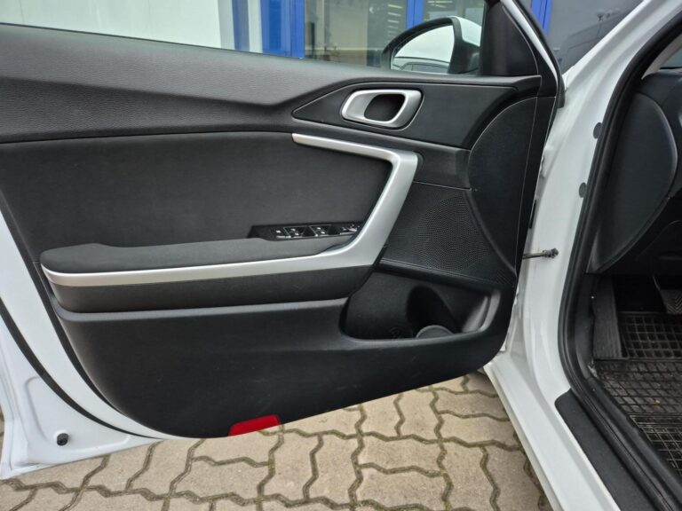 Ceed 1.5 T-GDI M 160KM, Kamera Cofania, - zdjęcie 10