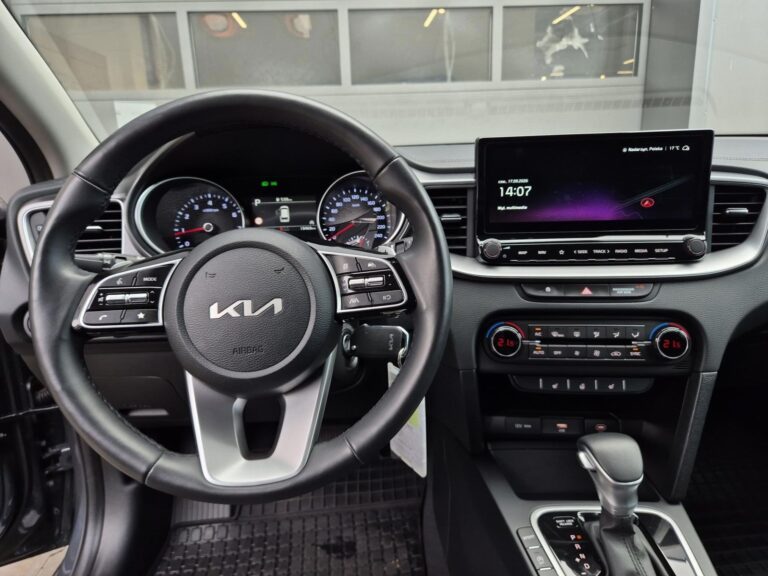 Ceed 1.5 T-GDI M DCT, Niski Przebieg, Salon Polska - zdjęcie 5