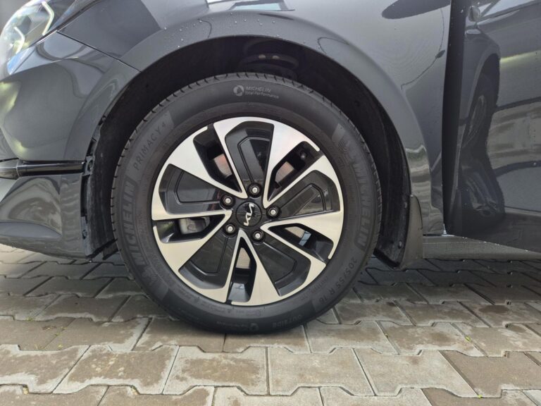Ceed 1.5 T-GDI M DCT, Niski Przebieg, Salon Polska - zdjęcie 10