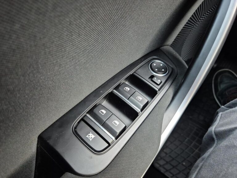 Ceed 1.5 T-GDI M Podgrzewane fotele, Gwarancja, Finasnowanie - zdjęcie 25