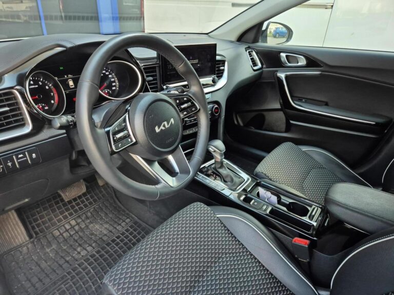 Ceed 1.5 T-GDI Tribute DCT, Niski Przebieg, Gwarancja, Finansowanie - zdjęcie 9