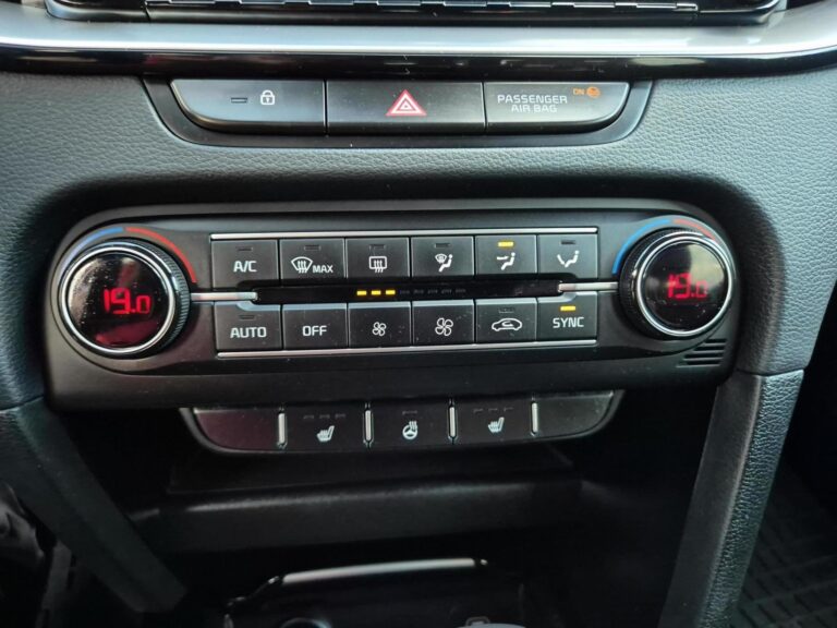 Ceed 1.5 T-GDI Tribute DCT, Niski Przebieg, Gwarancja, Finansowanie - zdjęcie 21