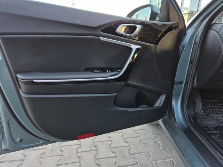 Ceed 1.5 T-GDI Tribute DCT Rocznik 2025, Gwarancja, Finansowanie - zdjęcie 10