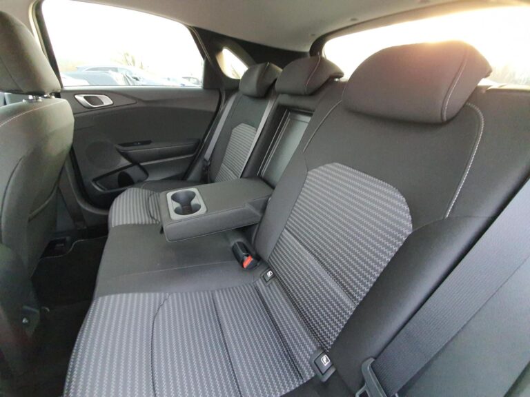 KIA CEED • 1.5 T-GDI • 7DCT • MY25 • Pakiet Smart • DEMO - zdjęcie 16