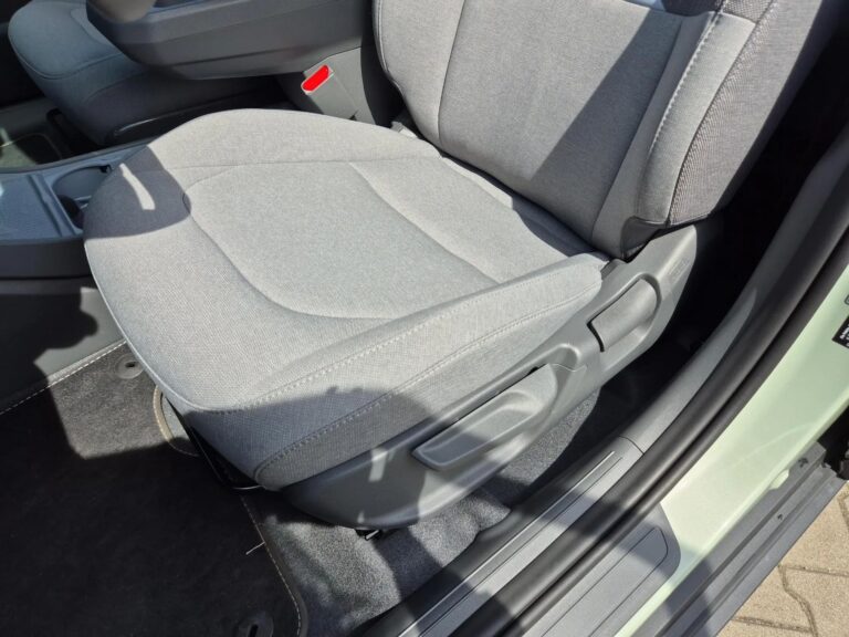 KIA EV3 • 81.4 kWh MY'25 • Wersja EARTH + AEB + HP + MET • 25tyś rabat - zdjęcie 12