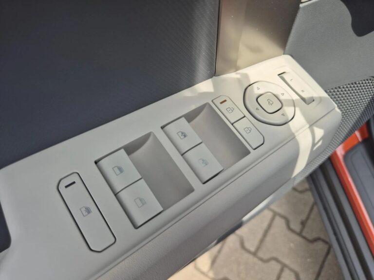 KIA EV3 • 81,4 kWh • Business Line • Pompa ciepła • Rabat 25tyś - zdjęcie 19