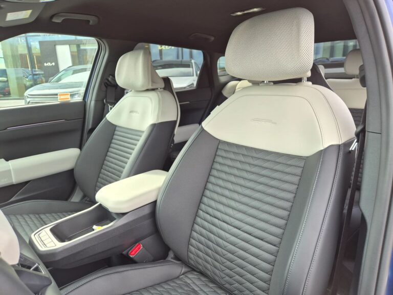 KIA EV4 FASTBACK GT-LINE • LR 81,4 kWh • MY26 • Bogate wyposażenie - zdjęcie 10