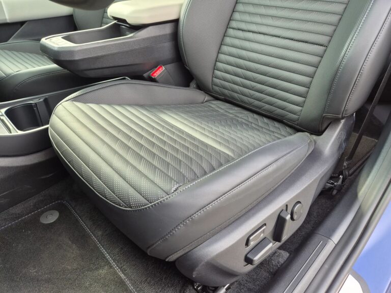 KIA EV4 FASTBACK GT-LINE • LR 81,4 kWh • MY26 • Bogate wyposażenie - zdjęcie 11