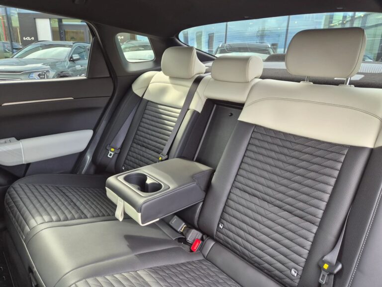 KIA EV4 FASTBACK GT-LINE • LR 81,4 kWh • MY26 • Bogate wyposażenie - zdjęcie 15