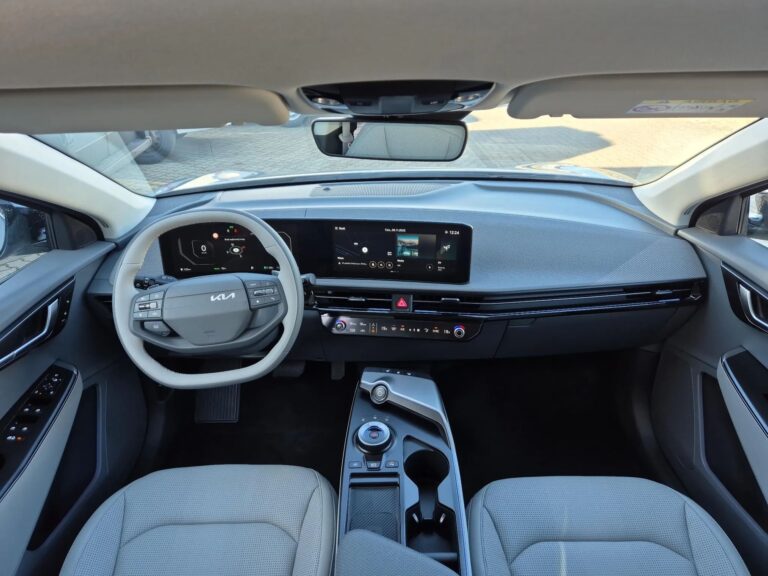 KIA EV6 • 84 KWH • wersja wyposażenia: EARTH • dopłata NaszEAuto! - zdjęcie 19
