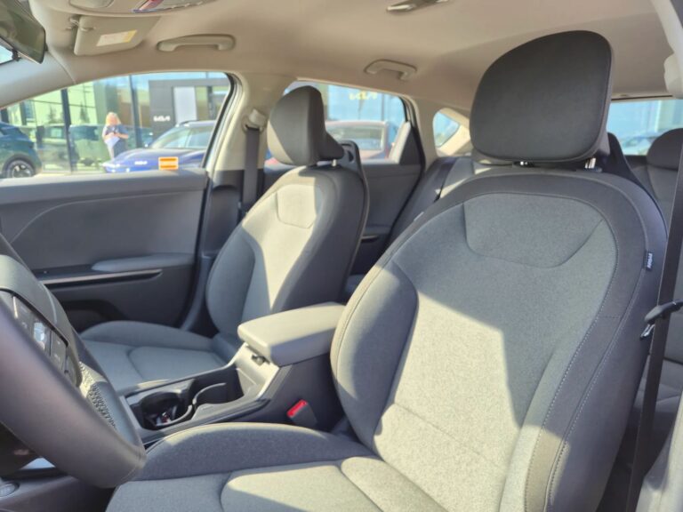 Kia K4 1.6 T-GDI 7DCT • Wersja M + Pakiet Zimowy • Wyprzedaż 4000 pln - zdjęcie 11