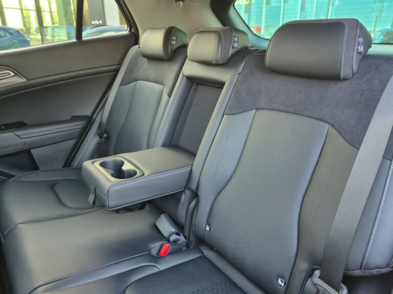 Kia Sportage 1.6 T-GDI 150 KM 7DCT Business Line + AEB | Wolf Grey - zdjęcie 17