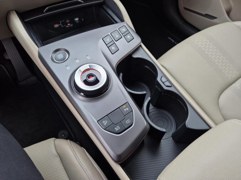 KIA SPORTAGE • 1.6 T-GDI 6AT • AWD • Hybryda • business line +AEB+PNS - zdjęcie 16