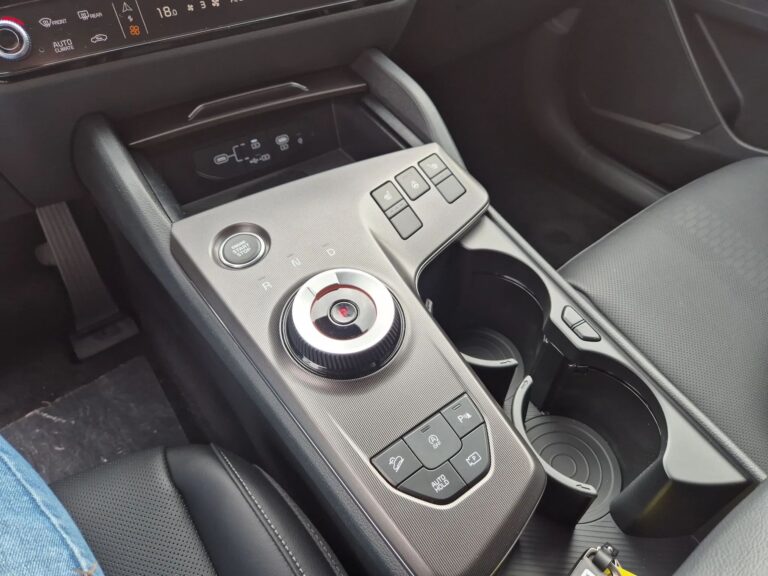 KIA SPORTAGE 1.6 TGDI 7DCT 150KM Benzyna, rocznik 26, rok modelowy 27 - zdjęcie 4