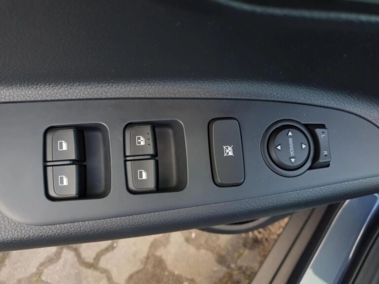 Kia Stonic 1.0 TGD-I 100KM 7DCT MY25 M+SMT - zdjęcie 24