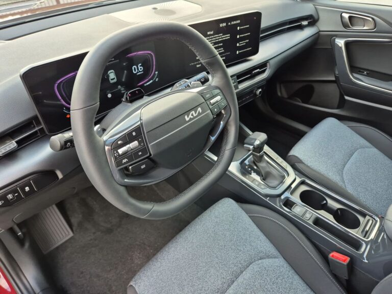 KIA X-Ceed 150KM rok produkcji 2026, rok modelowy 2027 - zdjęcie 17