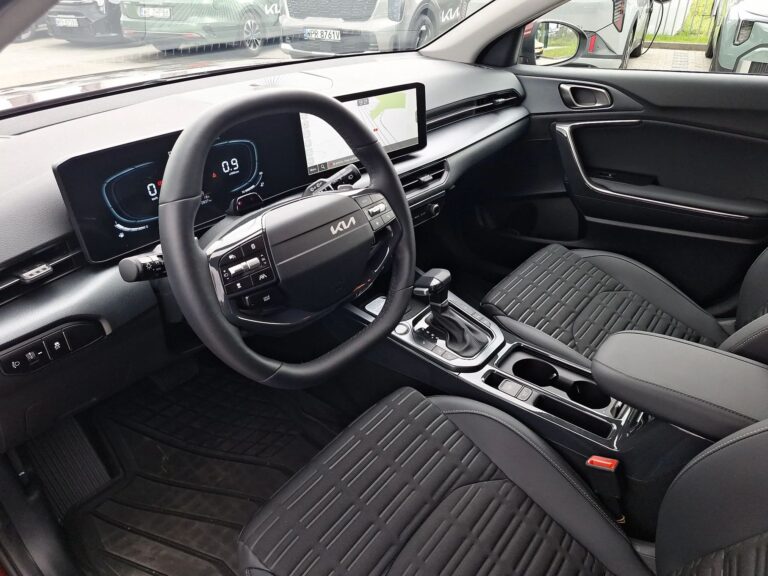 KIA X-Ceed 1,6T GDI, nowa gama 27 - zdjęcie 19