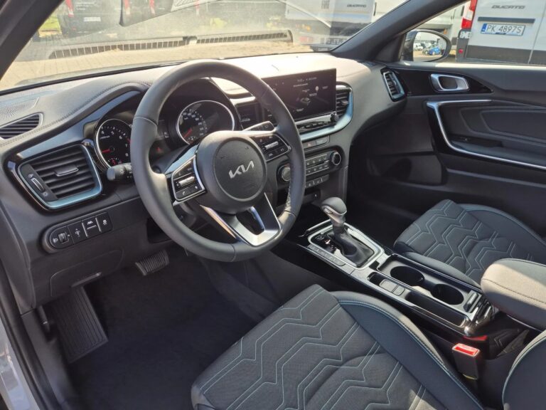 KIA XCEED • 1,6T-GDI 7DCT • 150KM • wersja: MY26 TRIBUTE+pakiet zimowy - zdjęcie 9