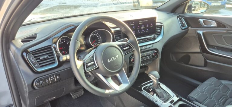 KIA XCEED • 1,6T-GDI 7DCT • MY26 TRIBUTE+pakiet zimowy • Rabat 5 tyś - zdjęcie 10