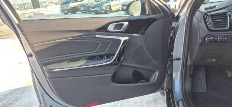 KIA XCEED • 1,6T-GDI 7DCT • MY26 TRIBUTE+pakiet zimowy • Rabat 5 tyś - zdjęcie 11