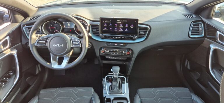 KIA XCEED • 1,6T-GDI 7DCT • MY26 TRIBUTE+pakiet zimowy • Rabat 5 tyś - zdjęcie 15