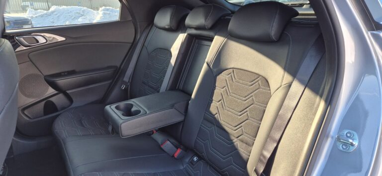 KIA XCEED • 1,6T-GDI 7DCT • MY26 TRIBUTE+pakiet zimowy • Rabat 5 tyś - zdjęcie 16