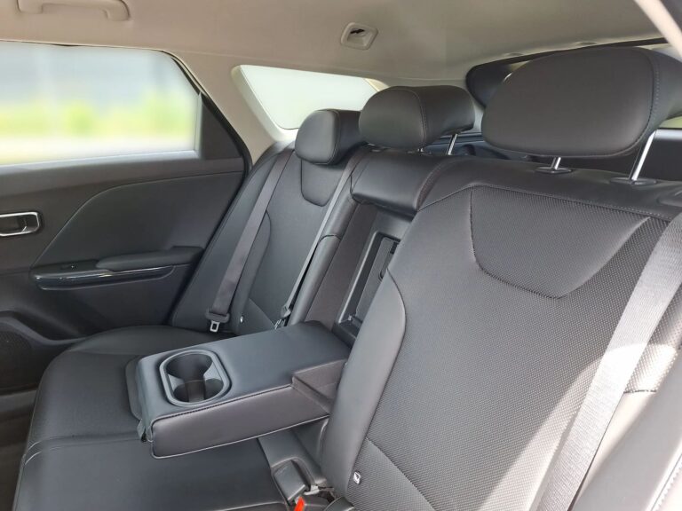 Nowa Kia K4 SW 1.6 T-GDI 180 KM – wersja L + Pakiet Business Line - zdjęcie 9