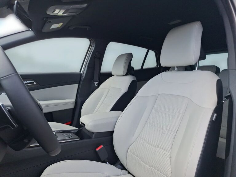 Nowa Kia Sportage 1.6 T-GDI 150 KM – L + Black Edition + CP1 - zdjęcie 4