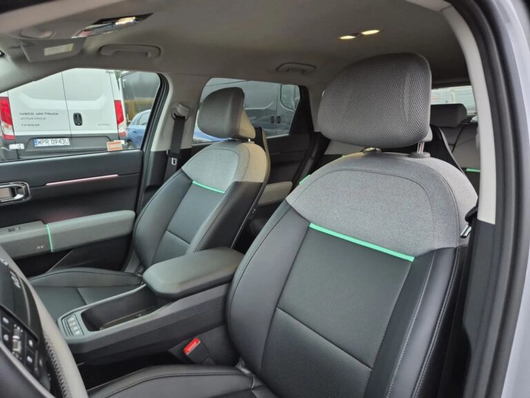 Nowy model • bogata wersja: Business Line • 81.4 kWh • 204 KM - zdjęcie 11