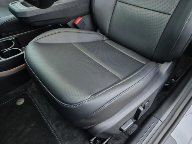 Nowy model • bogata wersja: Business Line • 81.4 kWh • 204 KM - zdjęcie 12