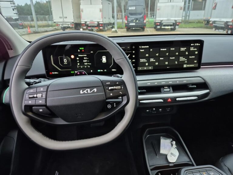 Nowy model • bogata wersja: Business Line • 81.4 kWh • 204 KM - zdjęcie 13