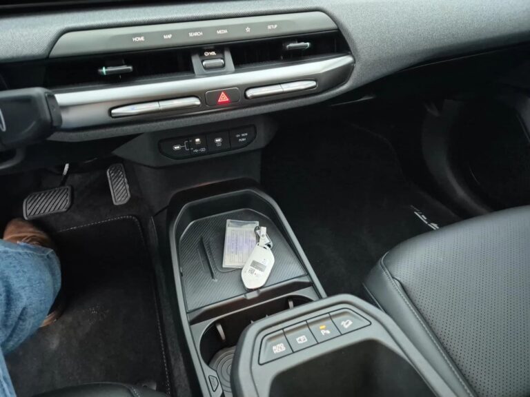 Nowy model • bogata wersja: Business Line • 81.4 kWh • 204 KM - zdjęcie 15