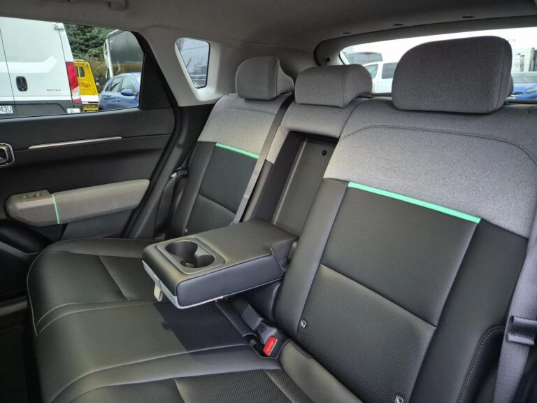 Nowy model • bogata wersja: Business Line • 81.4 kWh • 204 KM - zdjęcie 17