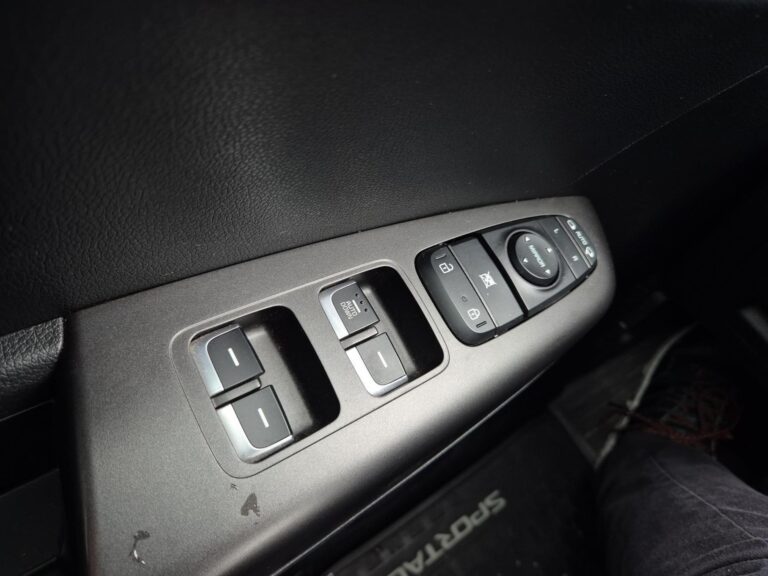 Serwisowany w ASO, Kupujący zwolniony z PCC - zdjęcie 23