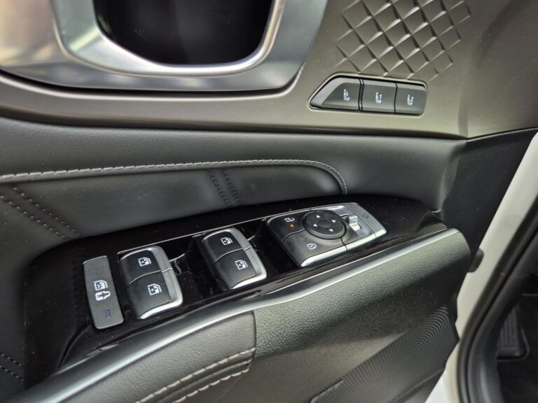 Sorento 1.6 T-GDI HEV Prestige Line AWD aut 6os., Bogata wersja - zdjęcie 19